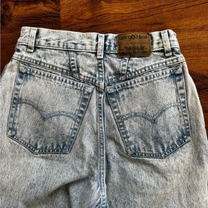 Vintage Levi’s Light Blue Relaxed Fit Women’s Jeans